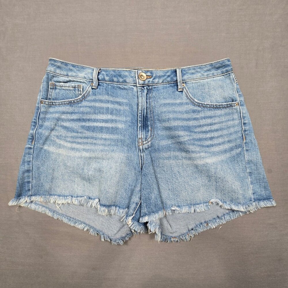 Natural Reflections Size 12 Denim Cutoff Frayed Relaxed Fit Blue Jean Shorts